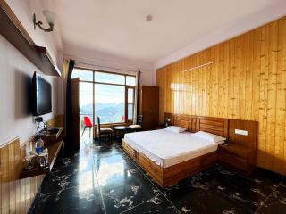 Hawk Eye Resort - Shimla - 8