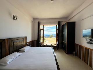 Hawk Eye Resort - Shimla - 5