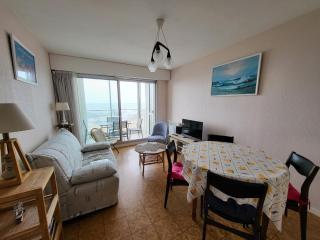 T2 avec loggia, parking, à 300m de la plage - FR-1-92-898 - Les Sables-d'Olonne - 0