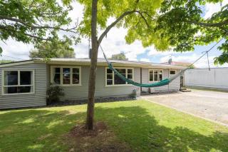 Family-Friendly 5-Bedroom Home Near Uni & Hamilton Gardens - Sleeps 10 - Hamilton - 0
