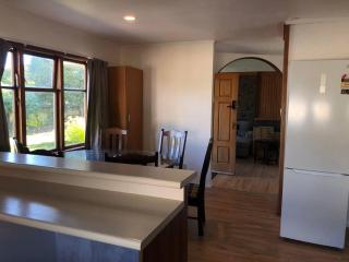 Family-Friendly 5-Bedroom Home Near Uni & Hamilton Gardens - Sleeps 10 - Hamilton - 1