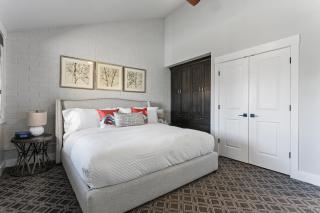 Stylish and Modern Park Ave Condo, Patio, BBQ Grill, Swimming Pool, 5 minutes to Main Street - Park City - 1