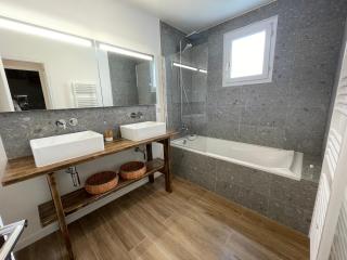 Villa avec piscine chauffée proche plage, WiFi, billard et garage à La Tranche-sur-Mer - FR-1-22-333 - 4