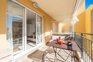 Royal Sunny Apt 200m From Beach - Happy Rentals - 9