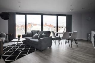 Modern 2 Bedroom Apartment in Central Birmingham - Birmingham - 0