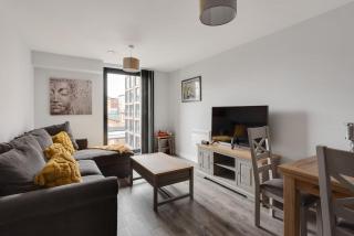 Beautiful and Stylish 1 bedroom apartment in Central Birmingham - 1