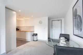 Cosy & Modern 1 Bed Apartment Leeds - 1