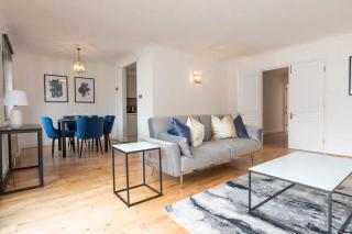 Spacious 1 Bed Mayfair Apartment with Balcony - Londra - 1