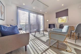 Modern 2 Bedroom Apartment in Ashford - 5