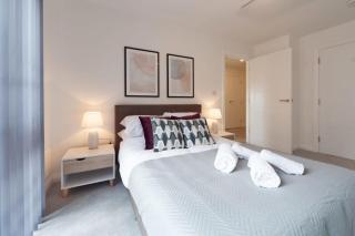 Modern 2 Bedroom Apartment in Ashford - 6