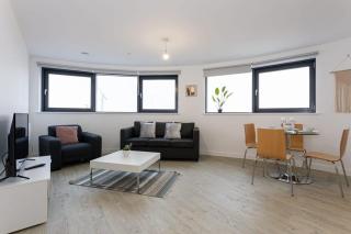 Stunning 2 Bed Apartment in Salford Amazing Views - 0