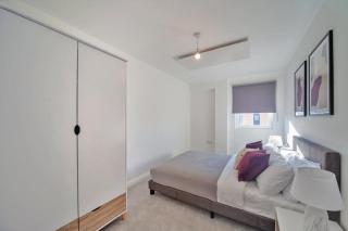 Contemporary 2 Bedroom Apartment in Ashford - Ashford - 8
