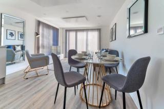 Contemporary 2 Bedroom Apartment in Ashford - Ashford - 2