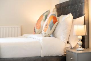 Fantastic 1 Bed Apartment in Crawley - Crawley - 7