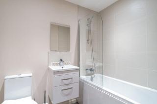 Spacious & Bright 2 Bed Apartment Manchester - Manchester - 7