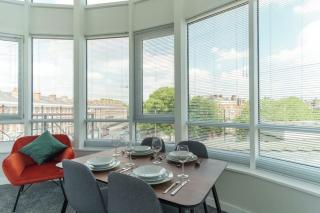 Stunning 2 Bedroom Apartment in Liverpool - 6