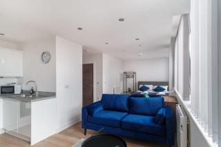 Stay Zeni, Alexandra Rise Manchester Sleek Studio - 1