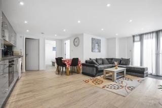 Modern 2 Bedroom Apartment in Central Woking - Woking - 9