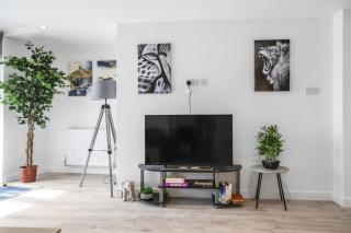 Modern 2 Bedroom Apartment in Central Woking - Woking - 4