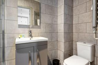 Modern 1 Bed Budget Apartment in Central Halifax - Halifax - 1