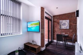 Central Liverpool 1 Bed Apartment w Balcony - Liverpool - 3