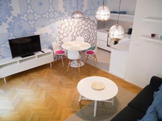 Dahlia Inn - Prague - 5