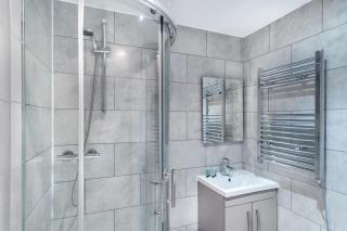 Contemporary 1 Bed Apartment in Central Blackburn - Blackburn - 7
