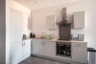 Modern & Spacious 2 Bed Apartment in Waterloo Liverpool - Waterloo - 9