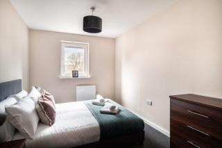 Modern & Bright 2 Bed Apartment in Manchester - 7