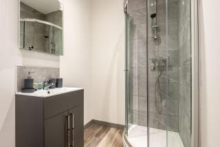 1 Bedroom Budget Apartment in Central Doncaster - 7