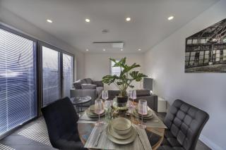 Stylish and Bright 2 Bed Apartment in Ashford - Ashford - 1