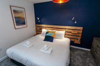 Modern 2 Bed Flat 5min to Old Trafford Stadium - 3