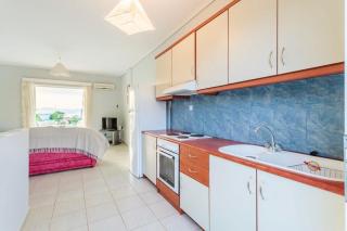 Seaview Terrace Haven-Perfect Location By The Sea - Kalamáta - 3