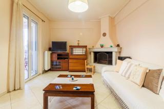 Spacious Urban Haven-Family Home, Perfect location - Kalamata - 2