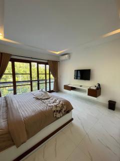 Royal Maharani Payogan - 1