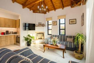 Mani Stone Built Home A breath Away to the Sea - 3