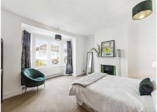 Arragon - Streatham Vale - 4