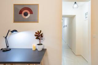 Escape to Kalamata's Old City Your Urban Oasis - Kalamata - 8