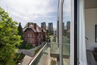 Beautiful White - Beige Apartment with Balcony in Wrocław by Noclegi Renters - Breslavia - 3