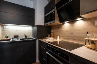 Blooming Budapest Apartment with free underground parking - Budapest - 3
