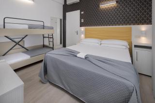 Hotel Eiffel - Rimini - 7