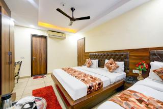 Hotel Le Grand - Walk-in from RK Ashram Metro Station - 6