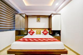 Hotel Le Grand - Walk-in from RK Ashram Metro Station - 6