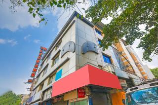 Hotel Le Grand - Walk-in from RK Ashram Metro Station - 7