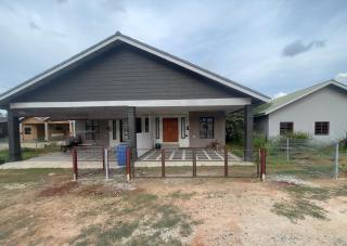 Mikaeel Homestay Beserah Kuantan - Kuantan - 4