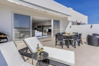 Modern 3 Bedrooms Penthouse With A Breathtaking Valletta View - Sliema - 9
