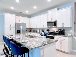 Beautiful 5 Bed Resort Town Home near Disney -1648 - Kissimmee - 3