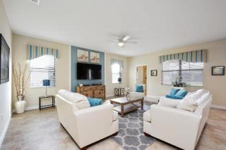Exquisite Pool Home with Game Room-1439RFD - Davenport - 9