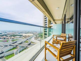 Modern and Cozy Condo With Unobstructed City Views - Dubai - 3