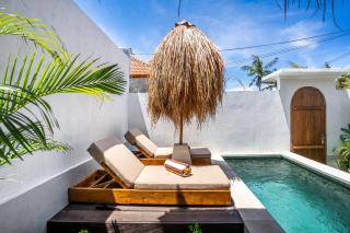 Wooden Wave Villa by Marigold - Canggu - 3